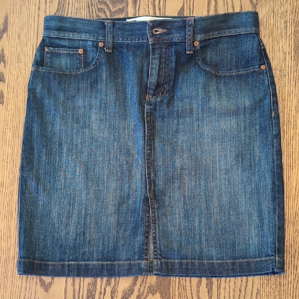 Gap Jeans Denim Skirt Cotton w 1% Spandex Sz8 EUC Like New
